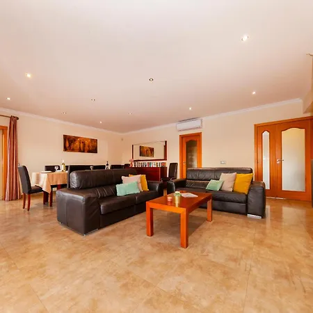 Villa Florida By Algarve Vacation