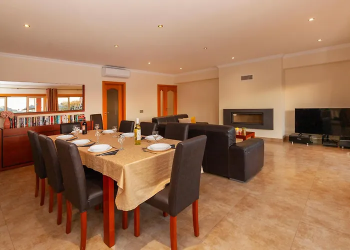 Villa Florida By Algarve Vacation Albufeira