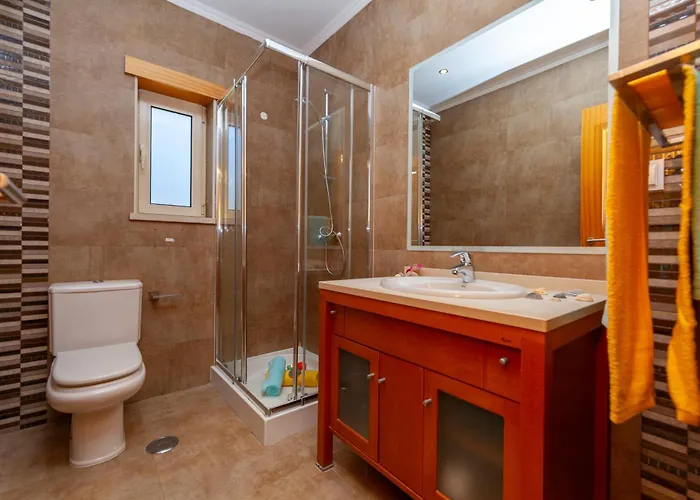 Villa Florida By Algarve Vacation