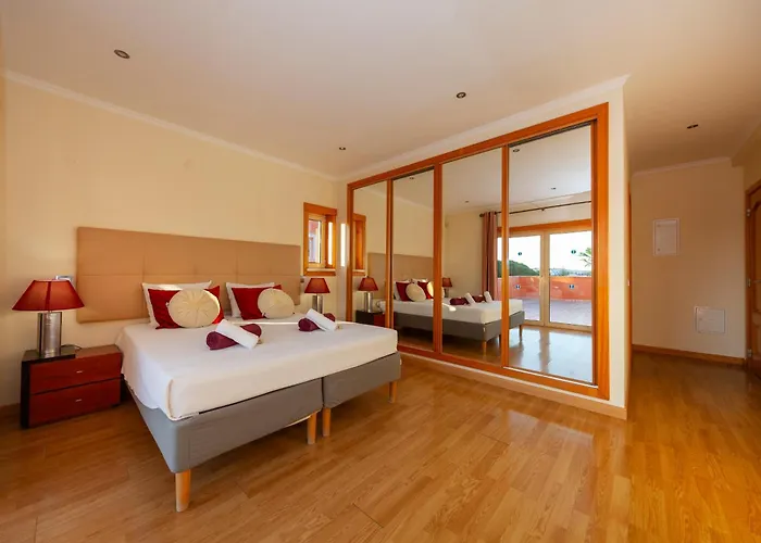 Villa Florida By Algarve Vacation *